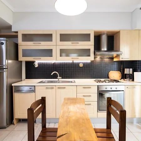 Apartment F & B Collection - For 4 *